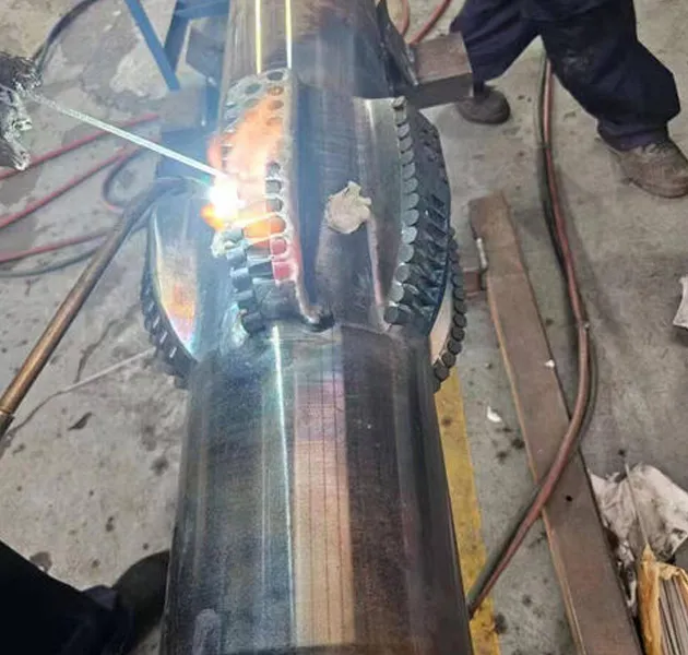 Broca de matriz PDC 001