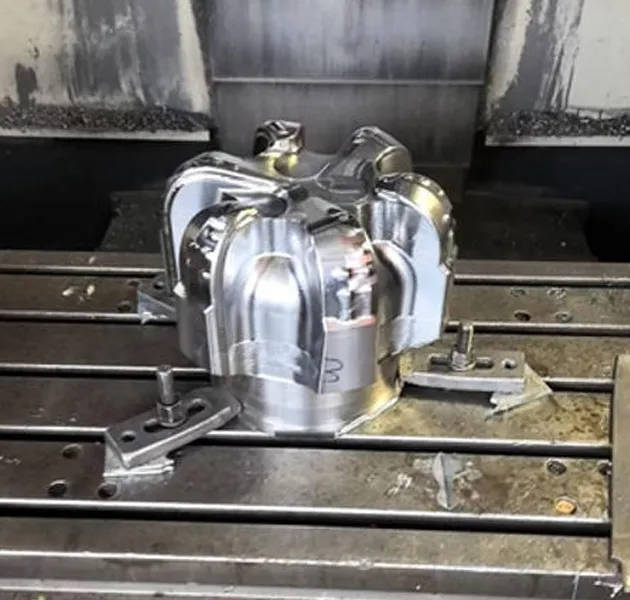 Broca de matriz PDC 006