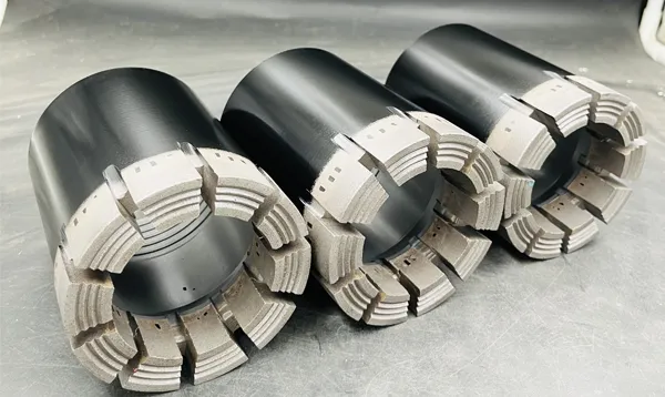 Broca de diamante impregnada